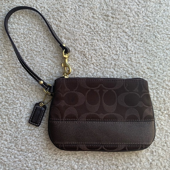 Coach Wristlet - Picture 1 of 4